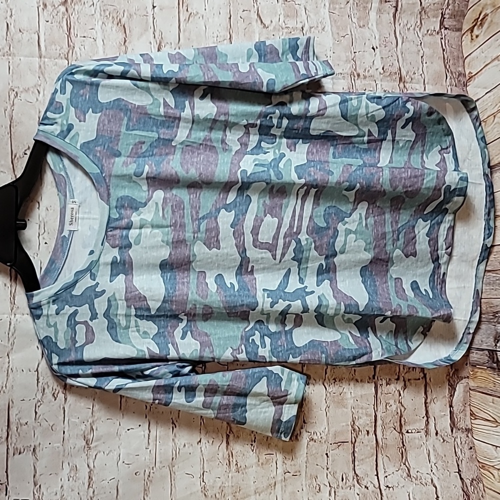 Sherosa camo tee shirt women's medium nwt